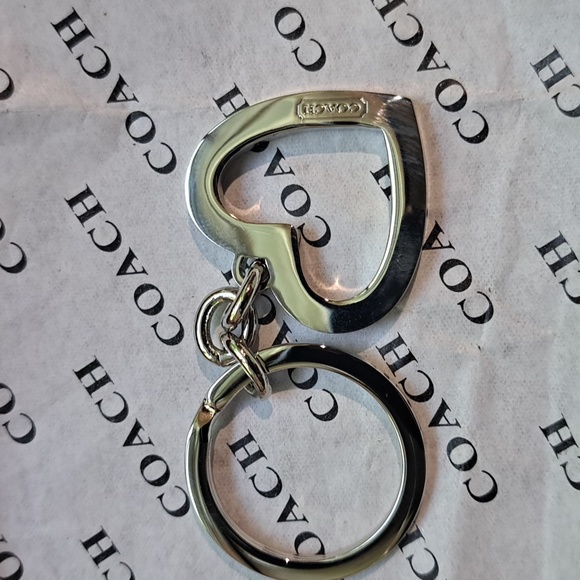 NEW Coach Silver Heart Keyring - Picture 3 of 3